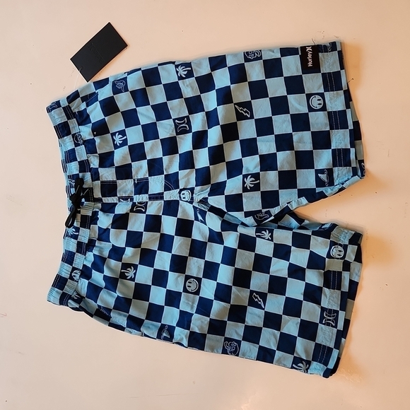 Hurley Other - Hurley Blue large 12 13 printed pull on walkshorts large new with tags